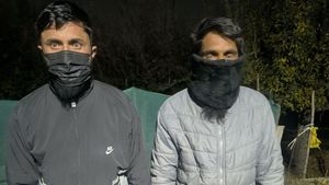 Political Terrorism: ISI का नया आतंकी मॉडल! राजनीतिक दलों में घुसा रहे आतंकी, फिर हमला करने की साजिश?