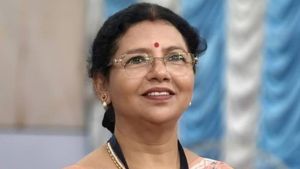 Pratima Mandal कौन हैं? क्‍या इन्‍होंने भी कर दी है बगावत? ममता दीदी की चहेती TMC सांसद का आया बड़ा बयान 