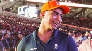 Vaibhav Sooryavanshi: सैलरी से ढाई गुना कमा गए वैभव सूर्यवंशी, अगले साल बढ़ जाएगी रकम