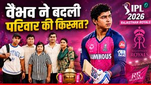 Vaibhav Sooryavanshi Family: बेटे के सपने के लिए पिता ने लगाया सब कुछ, वैभव के परिवार में कौन क्या करता है? 