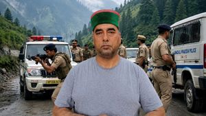 Yudhveer Singh Bains कौन हैं? बैंक को चूना लगाकर किया 20 करोड़ का घोटाला, कांग्रेस के पूर्व CM के बेहद करीबी