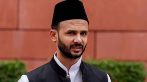 UP: संभल में मस्जिद पर चले बुलडोजर से भड़के सपा सांसद जियाउर्रहमान, एनकाउंटर नीति पर भी उठाए सवाल