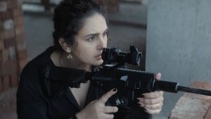 Baby Do Die Do Review: भारत की पहली 'देसी हिटवुमन' की कहानी, हुमा कुरैशी का दिखा सुपारी किलर अवतार