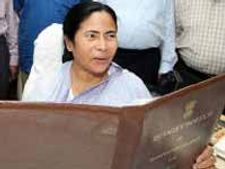1.7 lakh vacancies in Indian Railways: Mamata