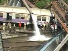 Thane pipeline collapse: 2 die, 11 injured