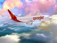 AC on SpiceJet plane fails, passenger faints