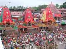 Jagannath rath yatra begins in Ahmedabad
