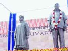 Centre backs Mayawati's Ambedkar Memorial Park