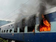 Doon Exp mishap: Was fire triggered from an abandoned bag?
