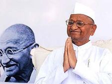 Hazare refutes allegations of 'wrong treatment' in Pune