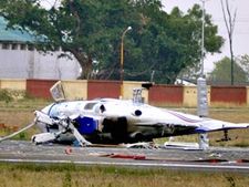 Jharkhand CM Arjun Munda's chopper crashes; CM safe