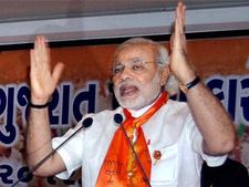 Narendra Modi slams Congress over ban on TV channel