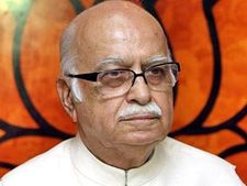 Ranganathananda drew me to Jinnah's 'secular' speech: Advani