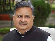 Poll dole: Raman Singh launches schemes for youth