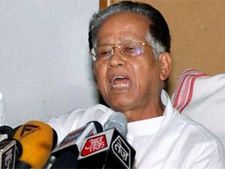 Assam:Tarun Gogoi faces revolt; is Congress govt under risk?