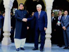 Salman Khurshid denies holding official talks with Pak PM