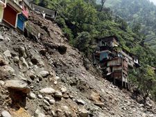 U'khand disaster a national tragedy, feels Narendra Modi
