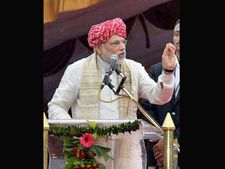 Modi's 'hunkar' to reach India's corners; to hold mega rallies 