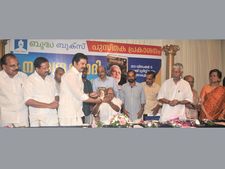 Want to see Modi as PM, says Justice VR Krishna Iyer (Pics)