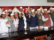 Former BJP MLA Kanu Kalsariya joins Aam Aadmi Party