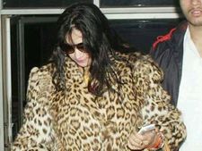 U'khand: Congress MLA's wife booked for wearing 'leopard' skin coat