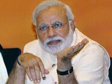 Modi extends Holi wishes, appeals people to change India's fate 
