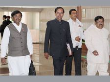 War of words between TRS, Congress heats up