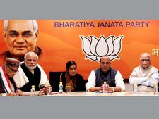 BJP leaders to arrive soon in Varanasi to support Narendra Modi 