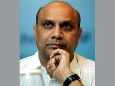 Pallam Raju battles AP division, anti-incumbency in Kakinada