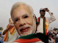 Varanasi: BJP supporters imprint 'NaMo' mark on rotis, laddoos