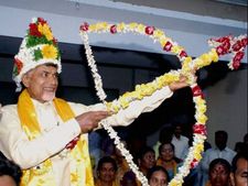 Modi, Rajnath congratulate Chandrababu on good show in AP