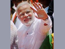 Narendra Modi leaves for Delhi; bids goodbye to Gujarat