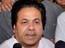 Rajiv Shukla congratulates Modi, ridicules NDA government