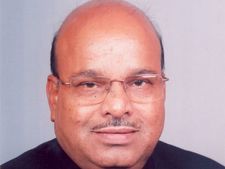 Government doesn't want to end reservation for SCs, STs
