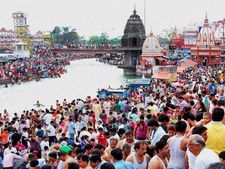 Modi Effect: Keeping rest of UP in dark, CM Akhilesh Yadav gives 'No Power-Cut' status to Varanasi