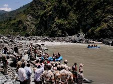Beas tragedy: Rescuers battle strong rapids, low visibility