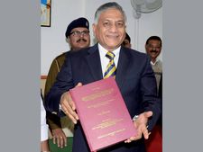 V K Singh promises to set up grievance helpline in Ghaziabad