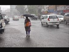 Rain spells relief in Gurgaon, hits traffic