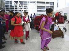 Nurses return home, joy erupts among family members