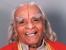 Padmashree awardee yoga guru BKS Iyengar passes away
