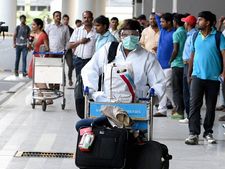 Provide Ebola detection facilities at Pune, Nagpur airports:HC