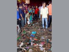 Toll in Patna stampede rises to 33