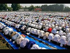 No Friday prayers at public places: Noida police notice