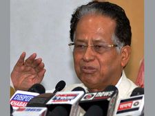 Assam CM Tarun Gogoi praises Modi's 'MP Model Village Scheme'