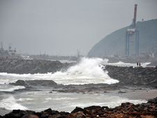 Here is what the disastrous cyclone Hudhud left behind for Andhra Pradesh!