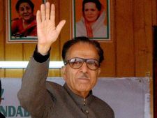 PM's rally at Srinagar turned out to be highly unimpressive: Saifuddin Soz