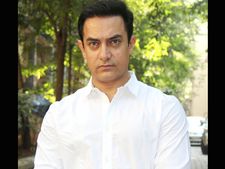 Complaints filed against Aamir's 'PK' in Hyderabad