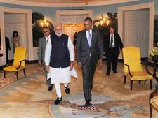 'Modi-Obama' kites a hit in Guj this Makar Sankranti