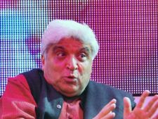 Javed Akhtar raises flag against vulgarity in film lyrics