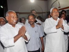 What's cooking? Jitan Ram Manjhi leaves Nitish's residence with smiling face